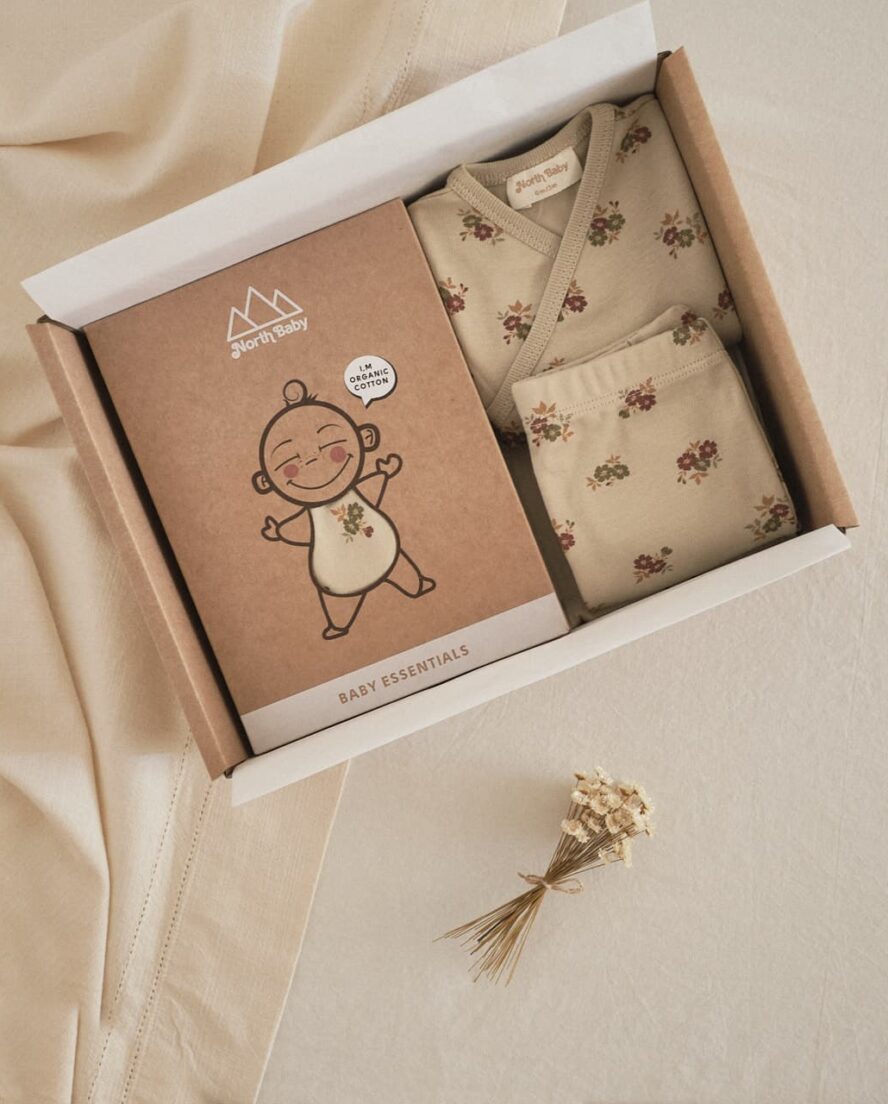 set regalo bebé primera puesta North Baby Flowers